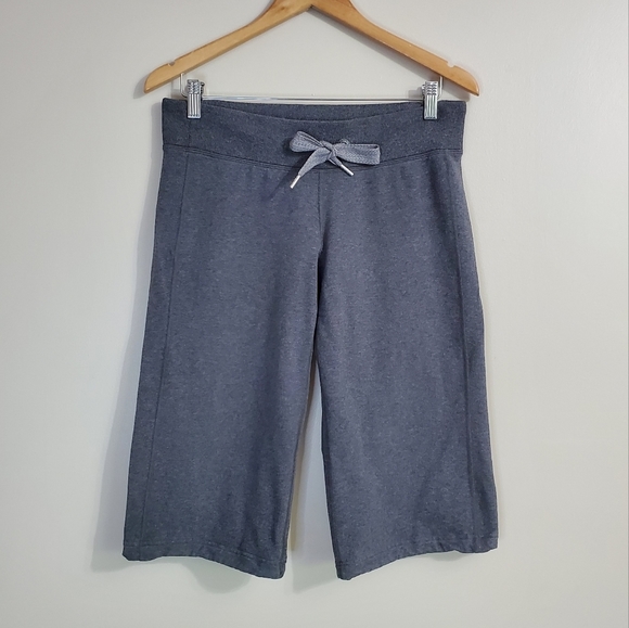 lululemon athletica Gray Capris - Picture 2 of 10